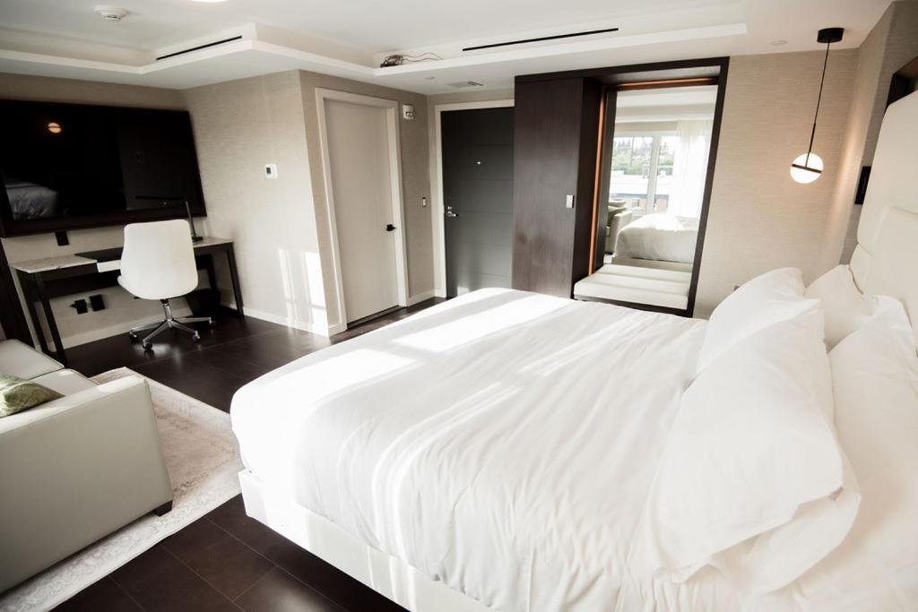 The Reid Hotel Vanderhoof Εξωτερικό φωτογραφία