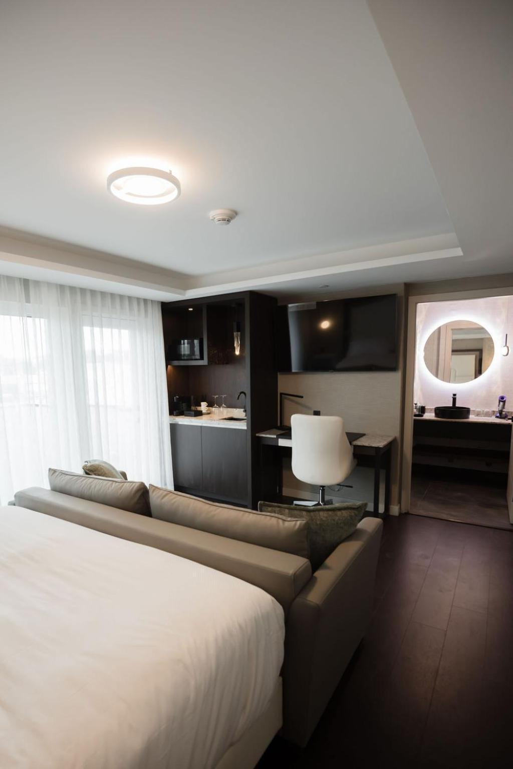The Reid Hotel Vanderhoof Εξωτερικό φωτογραφία
